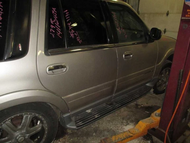 Chasis ECM temperatura detrás del tablero central compatible con 97-02 EXPEDITION 206781 Foto 2 de 4