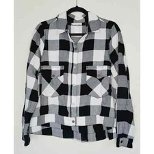 Current Air Women's Black & White Checkered Hi-Low Snap Up Shacket. Size M