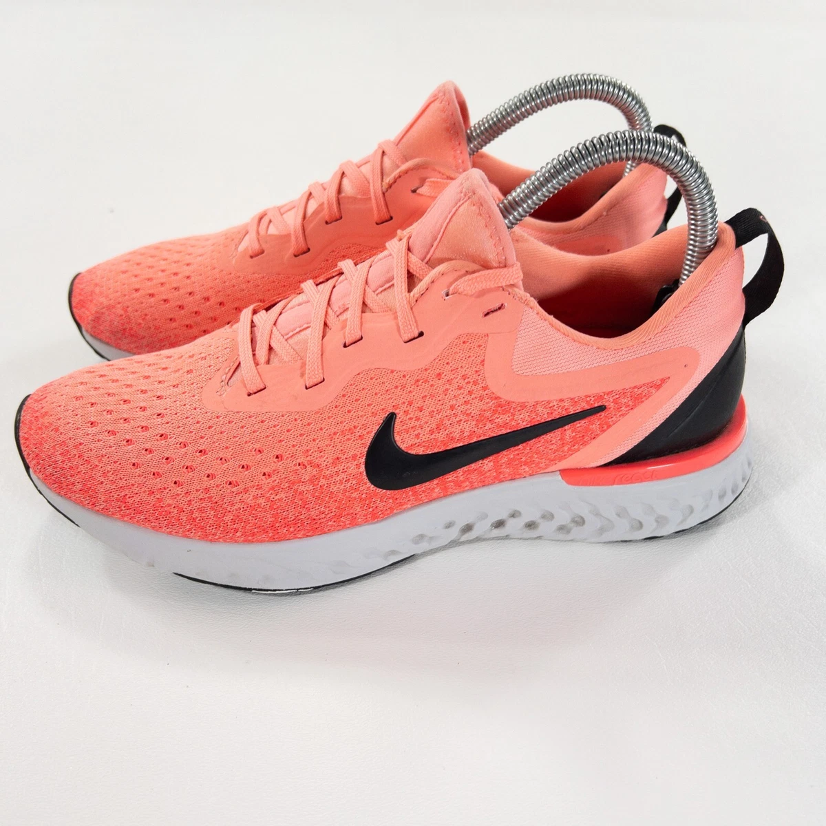 Nike react deals odyssey pink