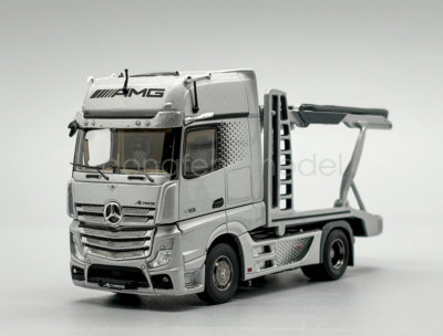 1:64 Scale Silver AMG Actros Gigaspace 4x2 Trailer Truck Diecast