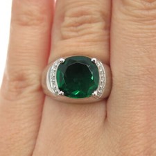 925 Sterling Silver Real Round-Cut Diamond  Synthetic Emerald Ring Size 6