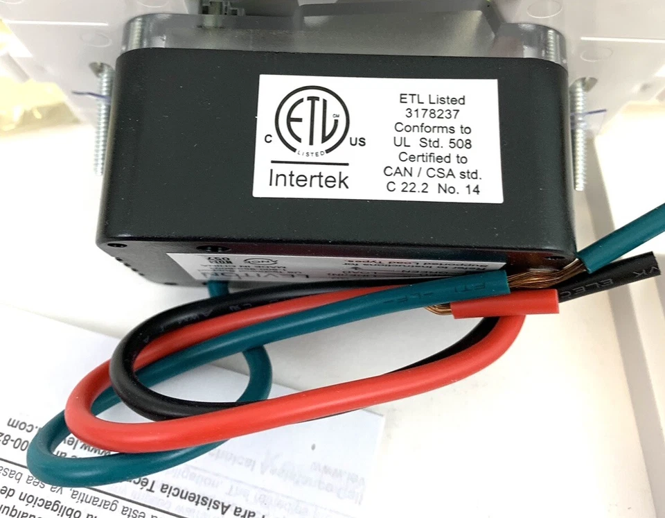 Interruptor de tarjeta llave de hospitalidad Leviton HKSWP-GDX Foto 2 de 4