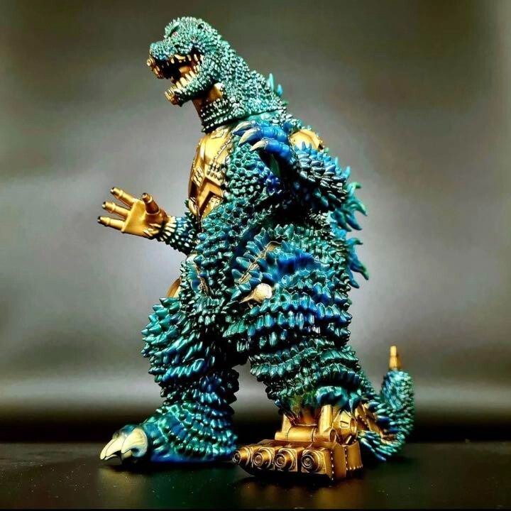 AKAMETENSHI GODZILLA MechaLah #1 Colourway Aztech Gold soft