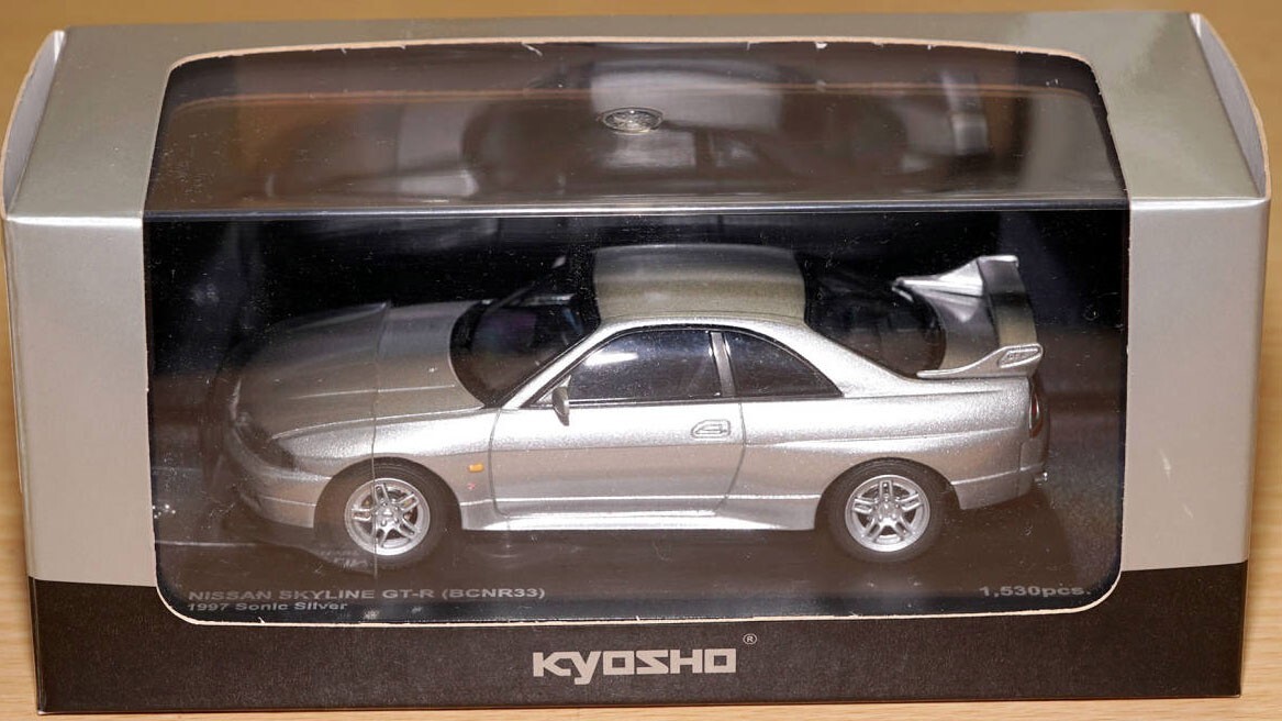 Kyosho 1/43 NISSAN SKYLINE GT-R BCNR33 R33 1997 Model Car w/Engine