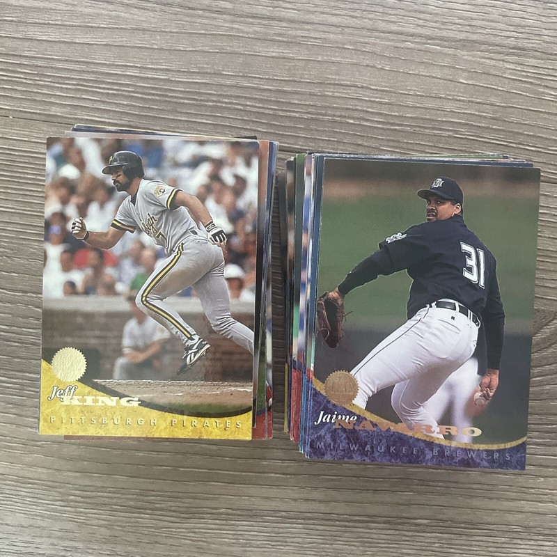 1994 Leaf Baseball Lot Approximately (113) Stars, Commons - No Dups
