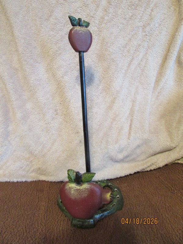 Vintage 14.5” Cast Iron Apple Paper Towel Holder Rustic Farmhouse Kitchen Decor