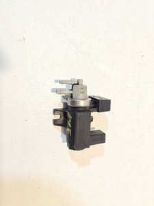 Volkswagen PASSAT B5.5 2001 Diesel 96kW Turbolader Druckwandler Magnetventil