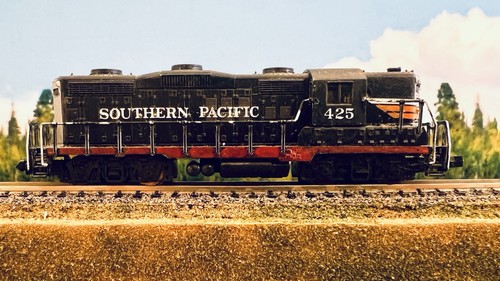 Locomotora de tren escala N realista Southern Pacific 425 motor diésel 30193 Ran | Zustand: Used