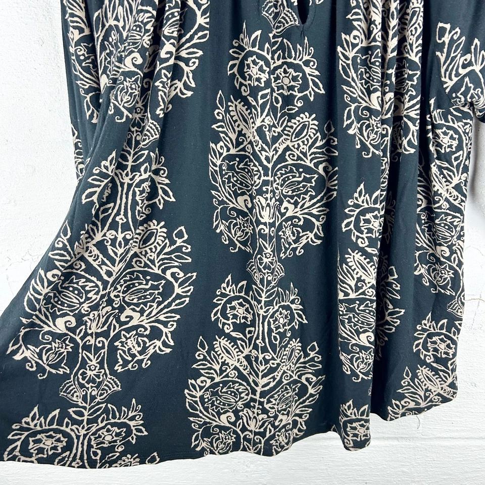 Blusa Lucky Brand Plus Size estampa boho preta com design bronzeado mangas de quarto 3X - Imagem 2 de 4