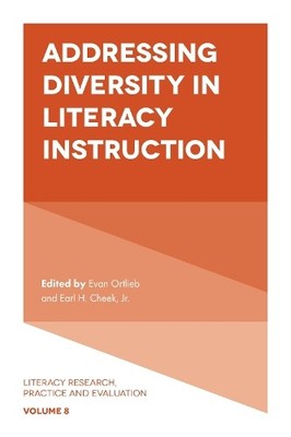 Evan Ortlieb Addressing Diversity in Literacy Instruct (Taschenbuch) (US IMPORT)