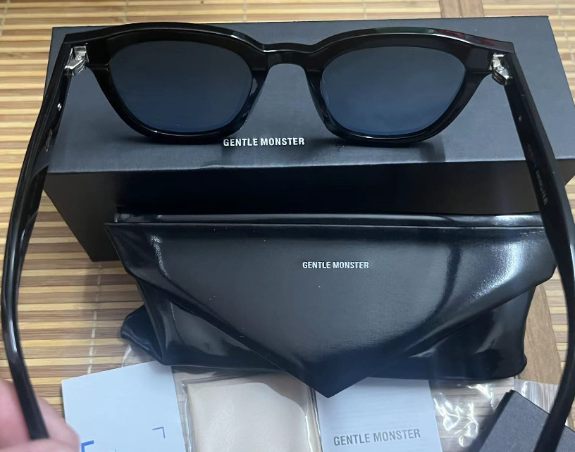 2022 New Gentle Monster Londi 01(BR) Sunglasses Packaging