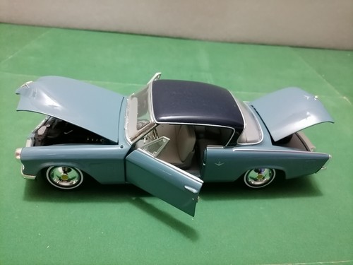 STUDEBAKER Starliner 1953 - Vintage diecast 1:18 Scale model - Picture 3 of 7