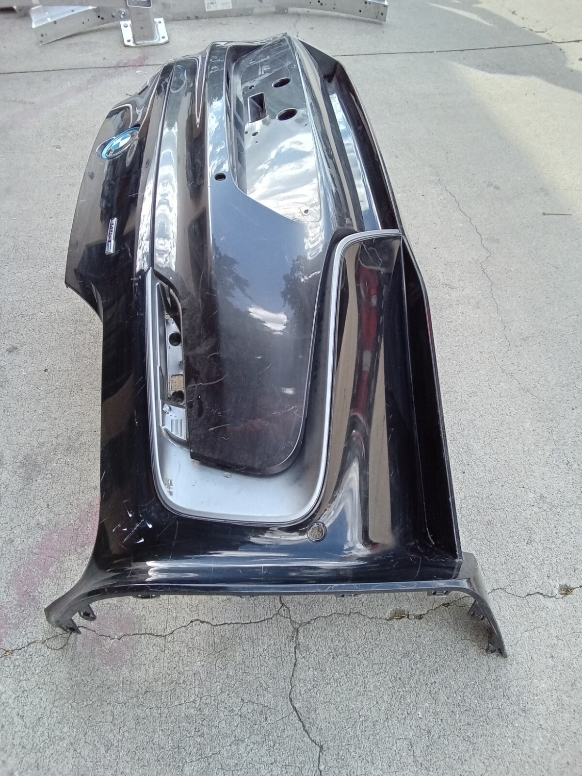 2014-2019 BMW I8 OEM REAR BUMPER COVER ASSEMBLY PROTONIC FROZEN BLACK