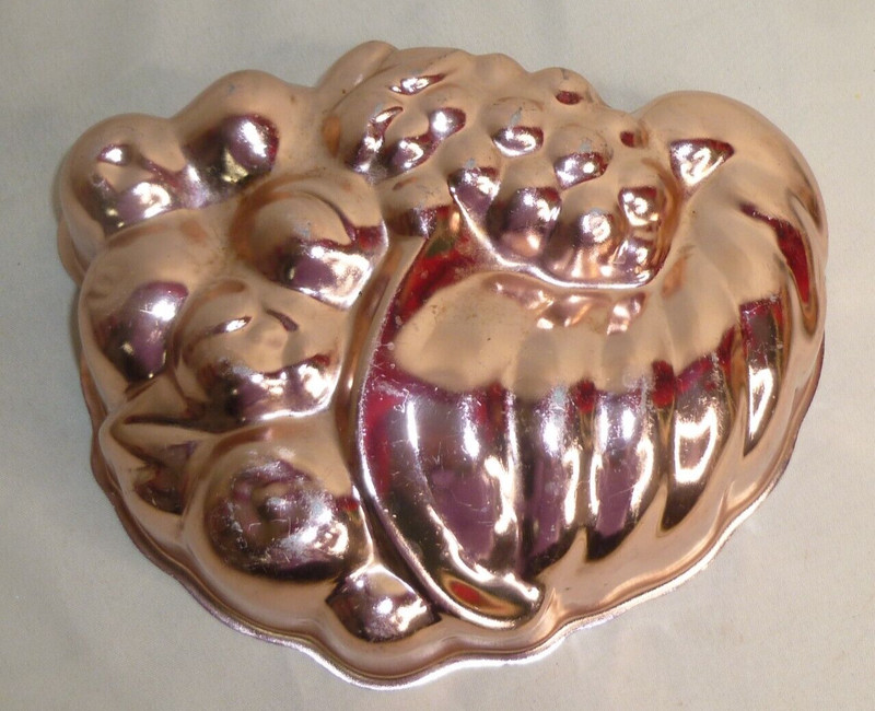 Vtg Wearever Copper Cornucopia Horn of Plenty Jello Mold Pan 6 cup Model 2977