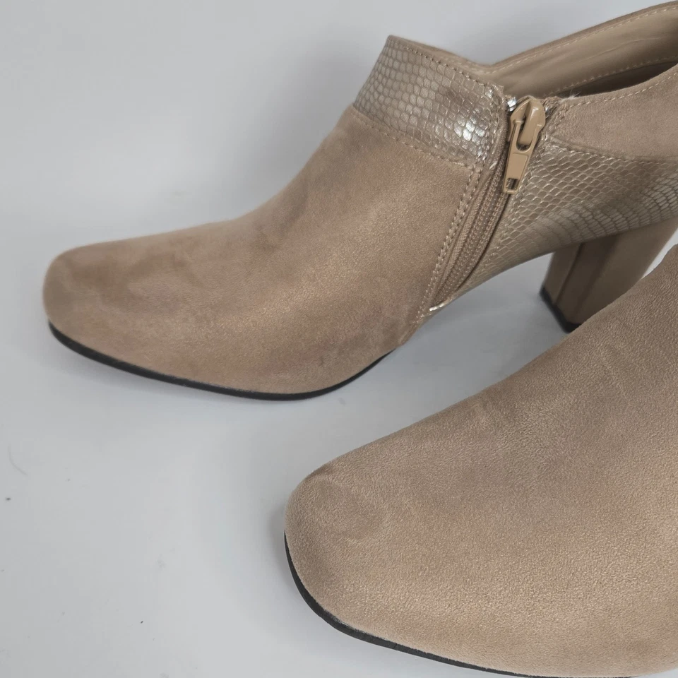 Patrizia by Spring Step Danica Ankle Booties Womens EU 37 US 7 Taupe Faux Suede - Image 4 of 4