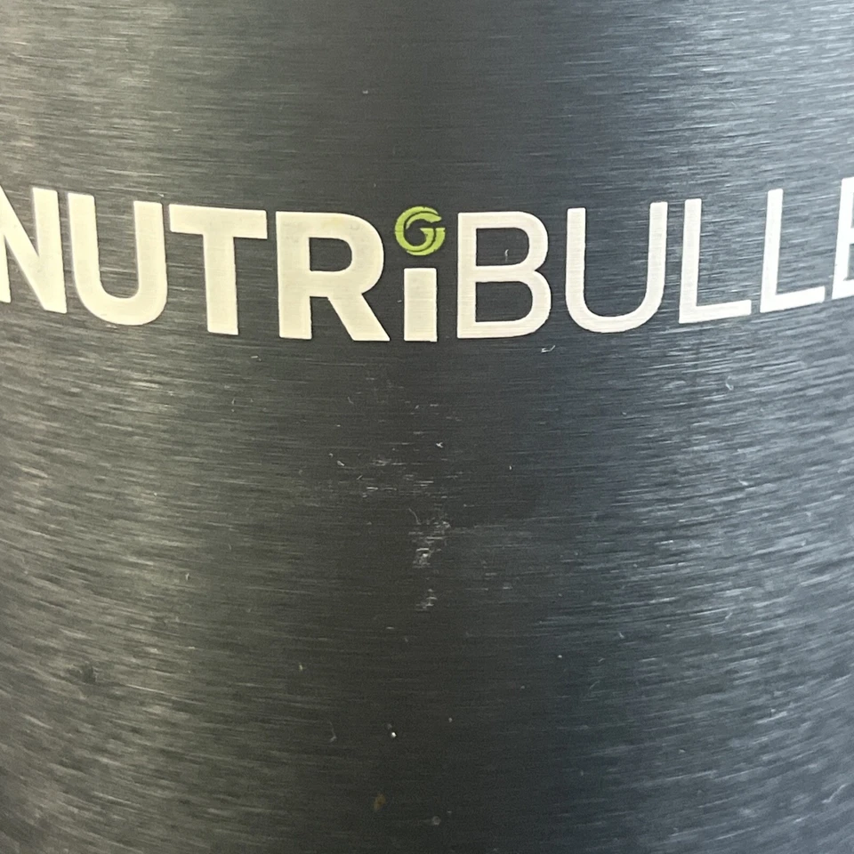 🔥🔥🔥MAGIC BULLET NUTRIBULLET HIGH SPEED BLENDER NB-101B WITH ACCESSORIES - Image 4 of 4