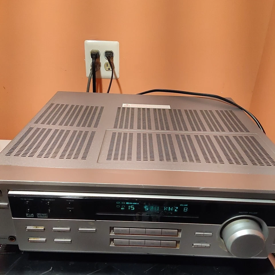 JVC Compulink RX-6022VL Audio/Video Control Receiver - Image 3 of 4