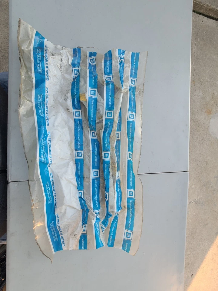 GM NOS 1992-98 Buick Skylark Front Side Door Window Regulator Assembly 16621658 - Image 2 of 3