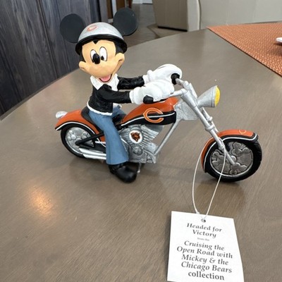 The Hamilton Collection Mickey Mouse Chicago Bears Limited Edition Figurine 2013