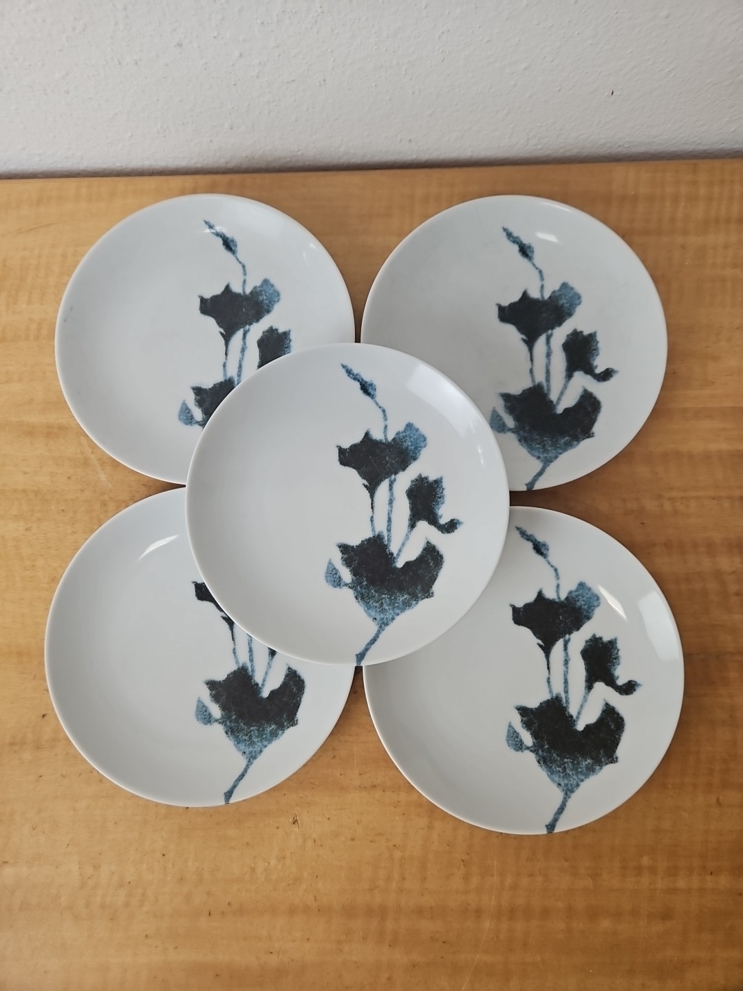 DANSK SILHUET Blue and White Porcelain SIDE PLATES Bread Butter 6 1/2