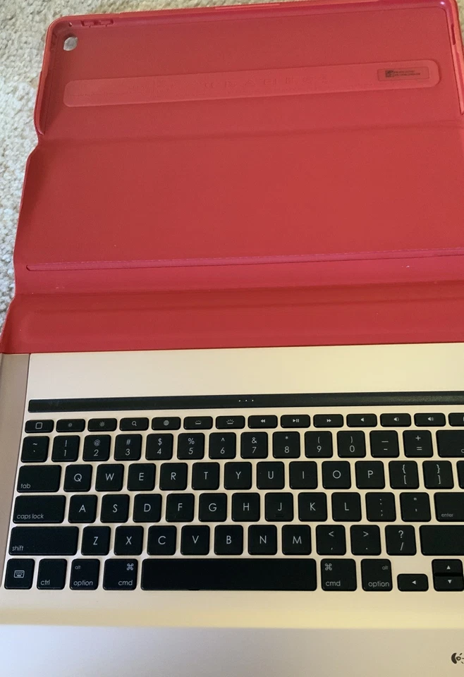 Logitech Create Backlit Keyboard Case for iPad Pro 12.9" 1st & 2nd Gen Red Rose - Image 2 of 4