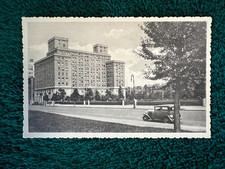 Postcard ~ International House ~ New York ~ UNMAILED