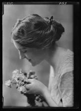 Photo:Sauer, Norma, Miss, portrait photograph