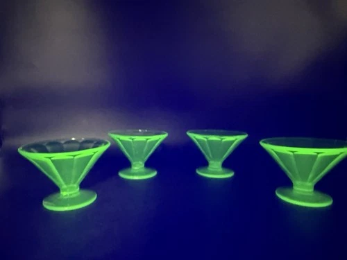 4 Vtg Federal Glass Green Uranium Glass Sherbet Cups
