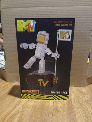 MTV Moon Person BrickCraft Brick Building Set~571 Pieces~Astronaut~New In Box!!!