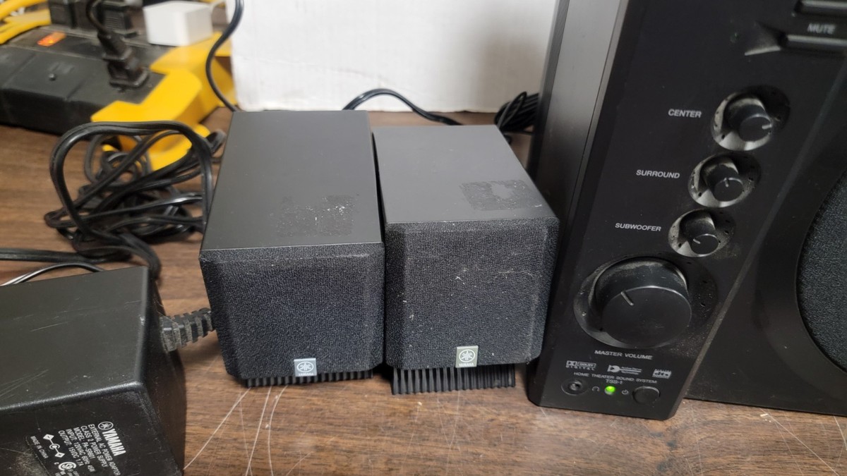 YAMAHA ホームシアターサラウンドシステム TSS-1 Yamaha TSS-1 Home Theater Sound System with Speakers & Subwoofer