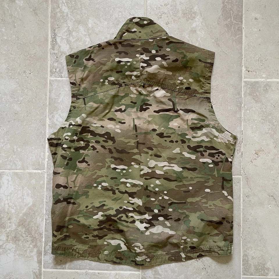 BLACKHAWK! Brand Frog Camo Military Style Hunting Vest - Image 3 of 4