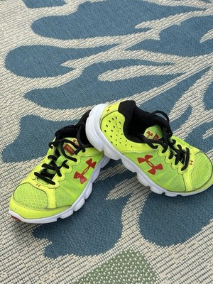 Under Armour Kids Size  1.5 UA BPS Assert 6 High-Vis Yellow/White/Red