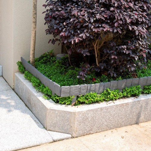 40 Garden Lawn Cobbled Stone Effect Plastic Edging Plant Border Simply Hammer In - Picture 2 of 7