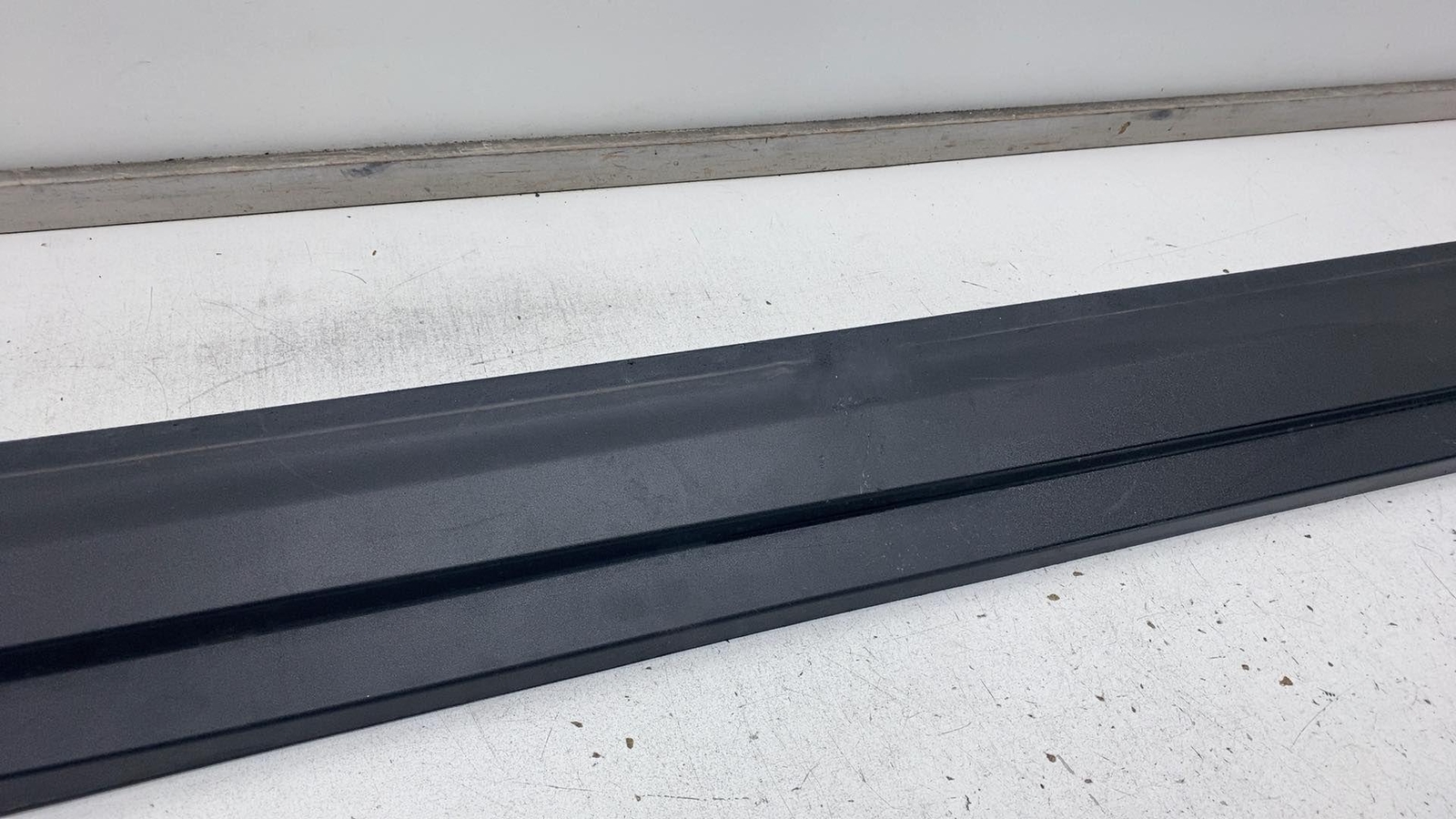 ⭕ 2017-2020 Maserati Levante Left Rocker Molding Panel Side Skirt Trim 670040335