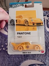 HOT WHEELS 2026 SILVER SERIES PANTONE YELLOW 123 PORSCHE 934/5