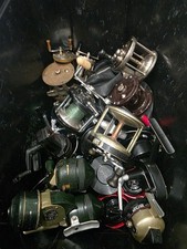 Vintage Lot of 15 Fishing Reels, cases & spoo...
