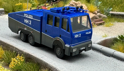 Mercedes-Benz Wasserwerfer Wawe 9000 Polizei Hamburg ''HH 2'' Rietze OVP 1:87