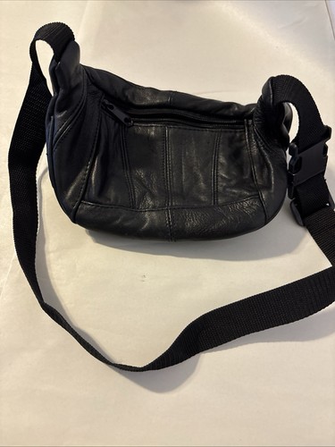 Vintage Giovanni Navarre Black Leather Fanny Pack Man Bag lots of pockets - Picture 5 of 7