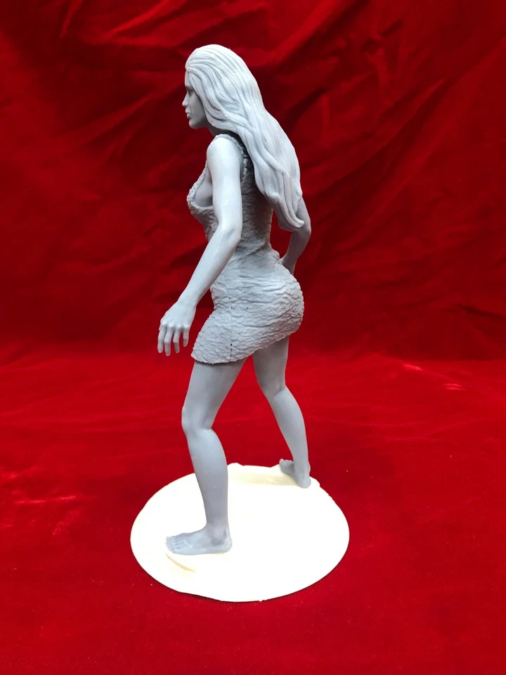 Planet Of The Apes - Nova - Resin - Model Kit - 1/6 or 1/8 Scale - Image 3 of 4