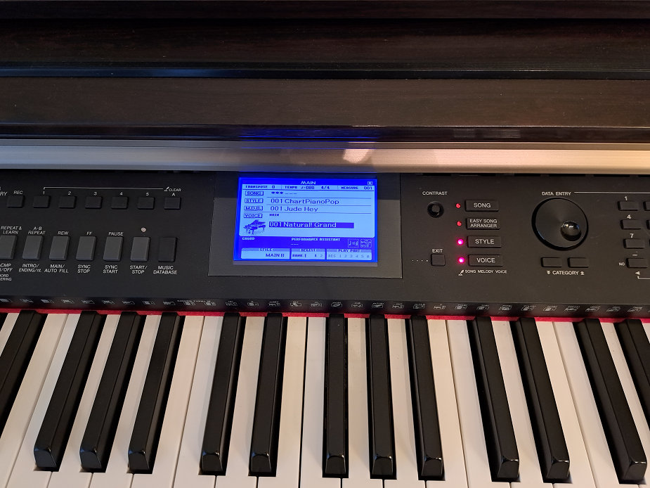 Yamaha Arius YDP-V240 Digital Piano with Bench (88 keys) | eBay