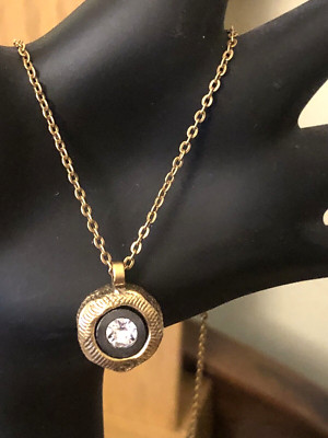 Rook & Crow Patricia Locke Detailed 20'' Gold Tone Necklace Pendant Crystal N304
