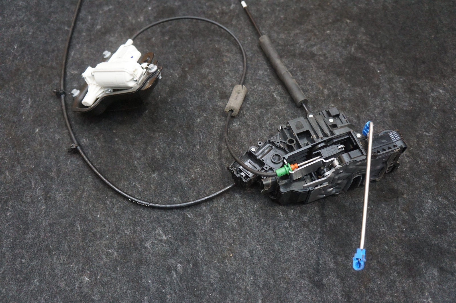 Front Left Door Latch Lock Actuator OEM PY83-21813-AA Aston Martin Dbx 707 21-24