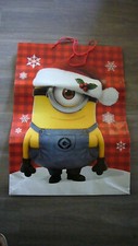 Despicable Me Geschenkt&uuml;te Minions XXL B 51x H 71x T 18 cm
