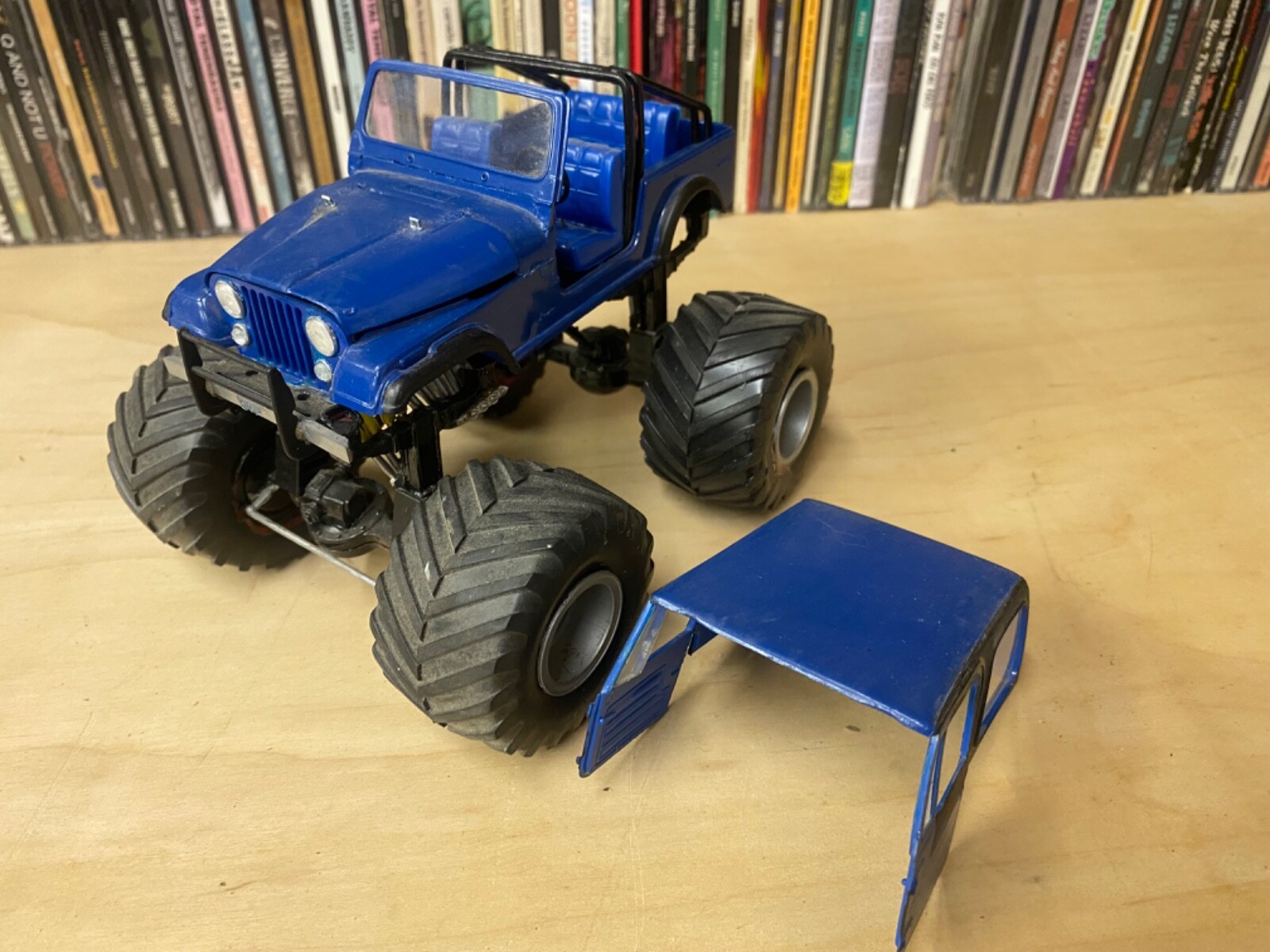 Monster Truck Model Car Lot Destroyer Thunderbolt One El Camino