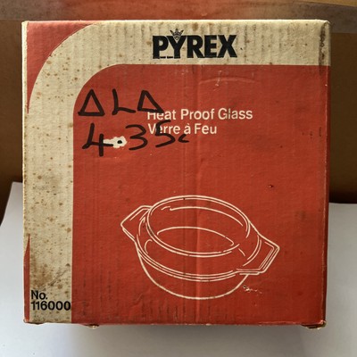 Vintage Pyrex Clear Casserole Round 4pint  116000 New Original Box