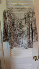 Weekends By Chico's Size 3 T Shirt 3/4 Sleeve Design Wildlife Cute Blue Gray