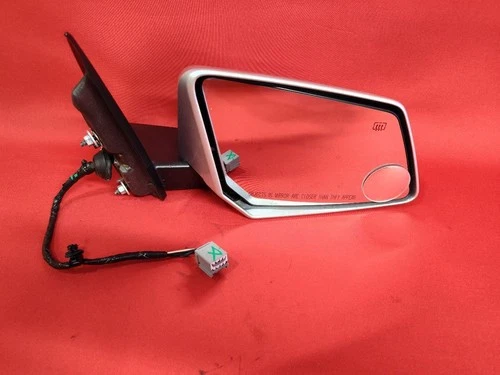 2015-2017 Chevy Traverse RIGHT PASSENGER Door Mirror HEATED Switchblade Silver