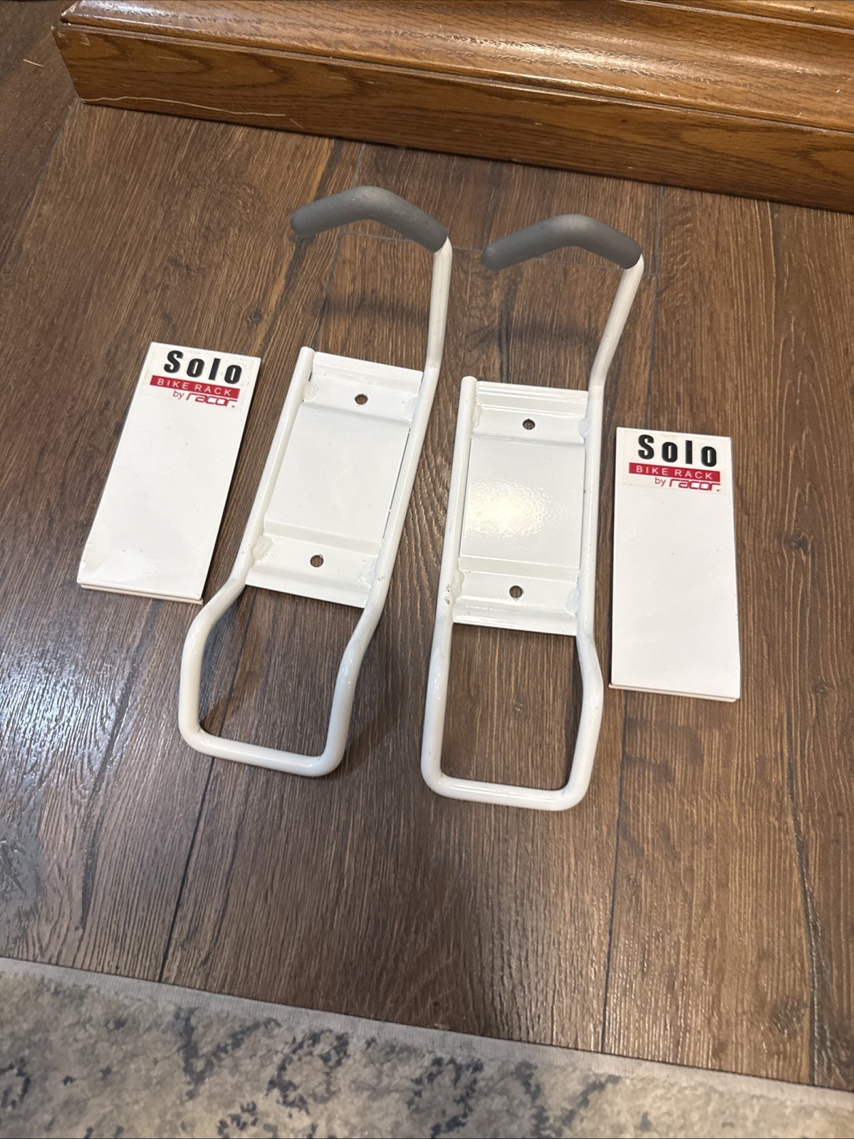 Vtg PAIR OF RACOR B-1 SOLO VERTICAL BIKE BICYCLE STORAGE RAC