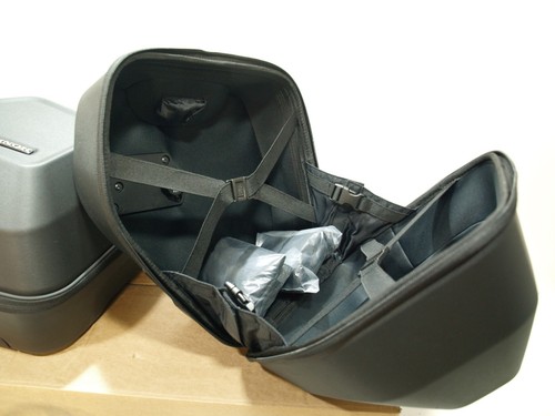 Honda NX500 24-25 Side Pannier Bags + Bracket Kit 08ESY-MLR-SBX Genuine OE - Picture 5 of 10