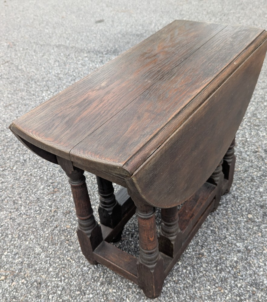 Antique Gate Leg Drop Leaf Table Small Side End Accent Coffee Table by Kittinger